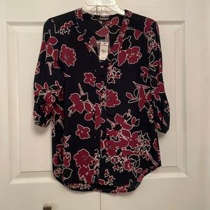 NWT $60 EXPRESS Pullover Dressy Top with Convertible Sleeves Floral Pattern